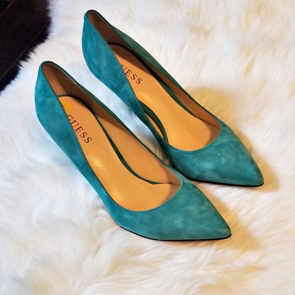 heel - Picture 2 of 2